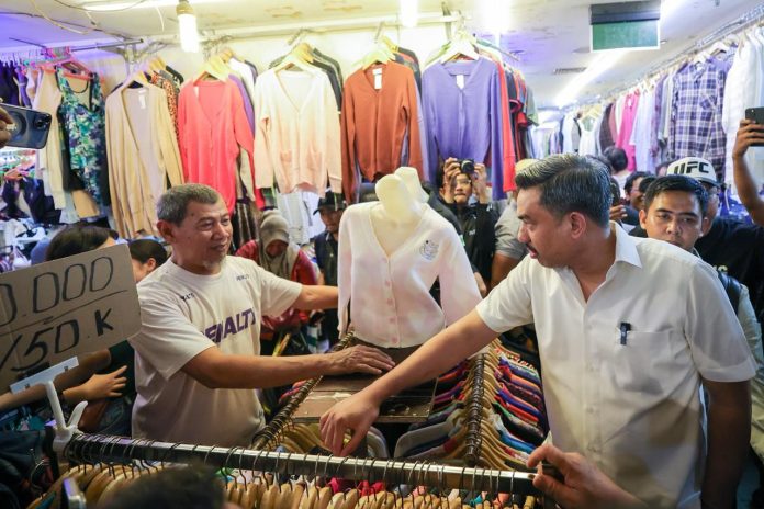 Thrifting Pasar Senen