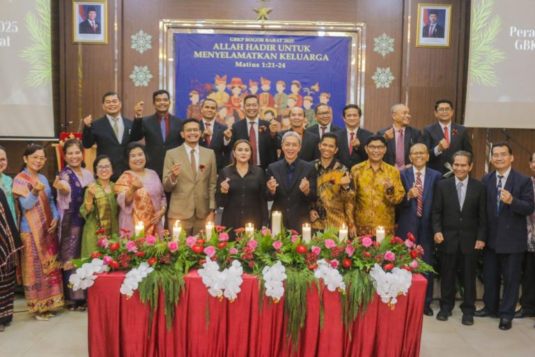 Hadiri Perayaan Natal 2025 GBKP Bogor Barat, Dedie Rachim Sampaikan Pesan Kebersamaan