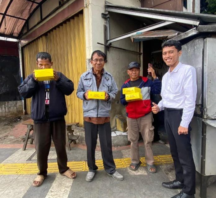 BRI Bogor Pajajaran Gelar Jumat Berkah, Bagikan Ratusan Paket Makanan untuk Warga dan Panti Asuhan