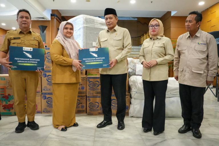 Kemenkop Galang Solidaritas Peduli Bencana Sumatra