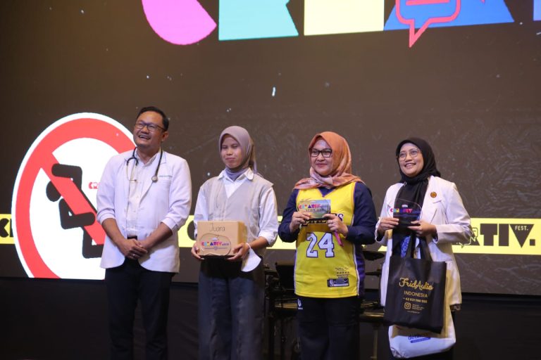 Rumah Sakit Umum Daerah Kota Bogor Raih Penghargaan Pengelolaan Media Sosial BUMD Teraktif 2025 di CREATIVFEST