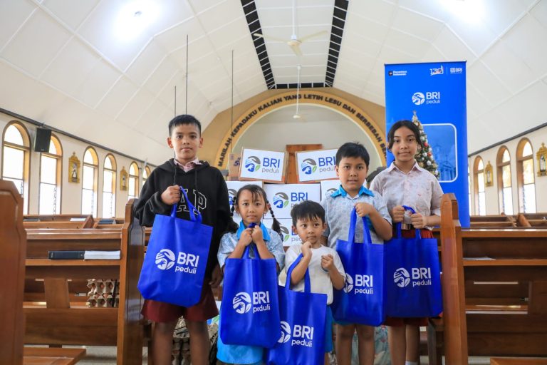 Maknai Natal 2025, BRI Peduli Wujudkan Kepedulian Melalui Penyaluran Puluhan Ribu Paket Sembako bagi Masyarakat
