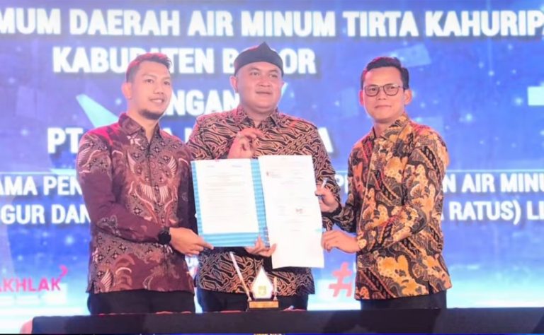 Perumda Air Minum Tirta Kahuripan Raih Penghargaan Dalam Anugerah Pajak dan Retribusi Daerah Kabupaten Bogor 2025 