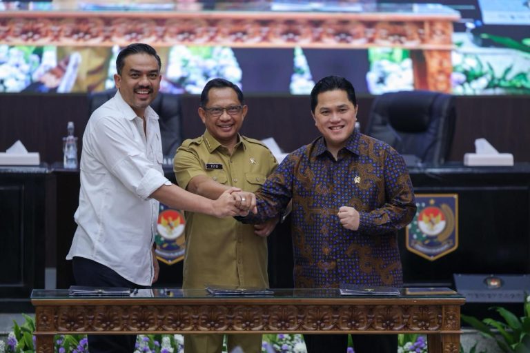 Kementerian UMKM Berkolaborasi dengan Kemendagri dan Kemenpora Optimalkan Pengelolaan Stadion