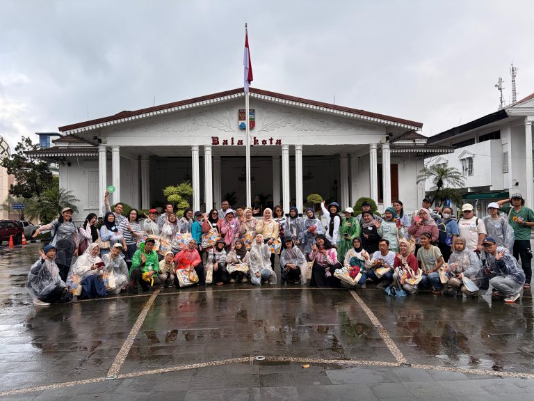 The Heritage Hunter Hadir di Bogor, Gramedia Gaungkan Literasi Lewat Walking Tour Sejarah
