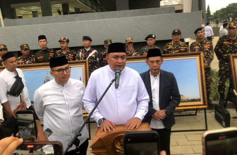 Dihadiri Gus Miftah, Pemkab Bogor Gelar Doa Bersama dan Refleksi Akhir Tahun di Masjid Nurul Wathon Pakansari