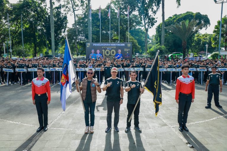 Dedie Rachim Kukuhkan Kontingen Kota Bogor Untuk Porprov Jabar 2026, Target 100 Emas