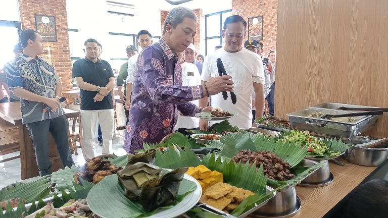 Kedai Sunang Prasmanan Hadir di Bogor, Satukan Cita Rasa Sunda dan Minang
