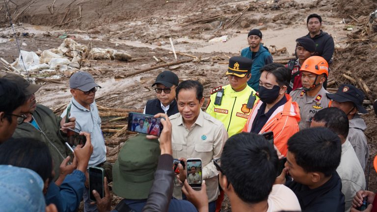 KLH/BPLH Turunkan Tim Ahli, Selidiki Longsor di Bandung Barat