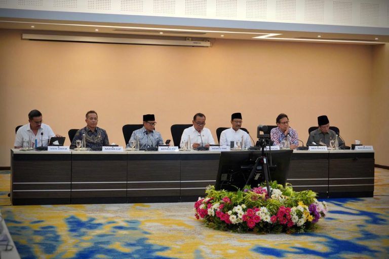 Koperasi Akan Terlibat untuk Pemulihan Ekonomi Sosial Daerah Bencana