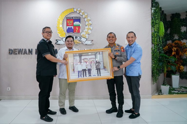 Pimpinan DPRD Kota Bogor Terima Kunjungan Kapolresta Bogor Kota dalam Rangka Izin Pamit