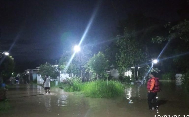 Akibat Hujan Deras, 190 Rumah di Parung Panjang Terendam Banjir 43 Warga Mengungsi