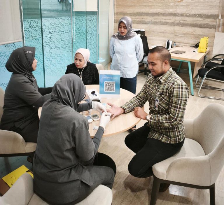 BRI Kanca Menara BRILiaN dan RS Mitra Keluarga Gelar Layanan Kesehatan bagi Insan BRILiaN