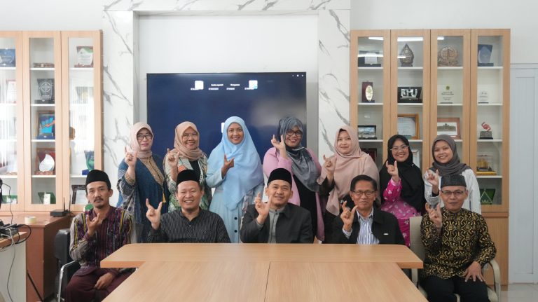 Integrasi Akademi Kebidanan IUQI Bogor dan STAI Sandikta Bekasi dalam Transformasi Menuju Universitas Islam Bogor
