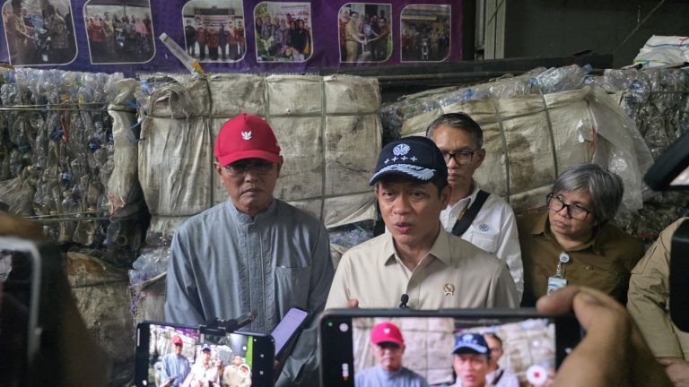 Menteri LH/BPLH Hanis Faisol Sidak Pengelolaan Sampah di Ciamis
