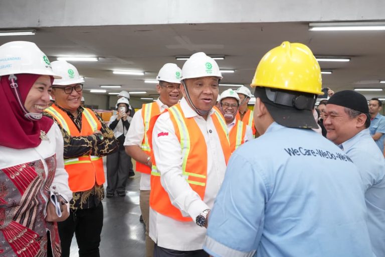 Wamenaker Minta Perusahaan Konsisten Jalankan Norma Ketenagakerjaan agar Pekerja Terlindungi