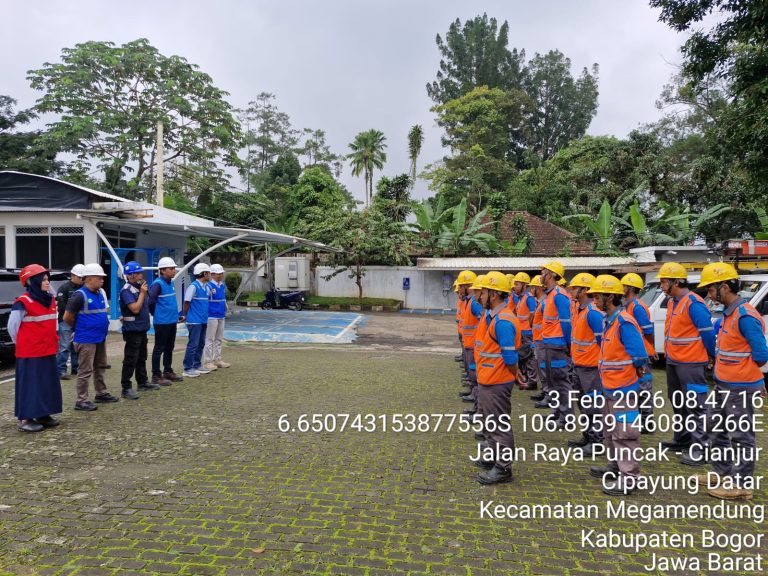 Antisipasi Cuaca Ekstrem! PLN UP3 Bogor Lakukan Pemeliharaan Jaringan di Penyulang Sunkis, Megamendung Kabupaten Bogor