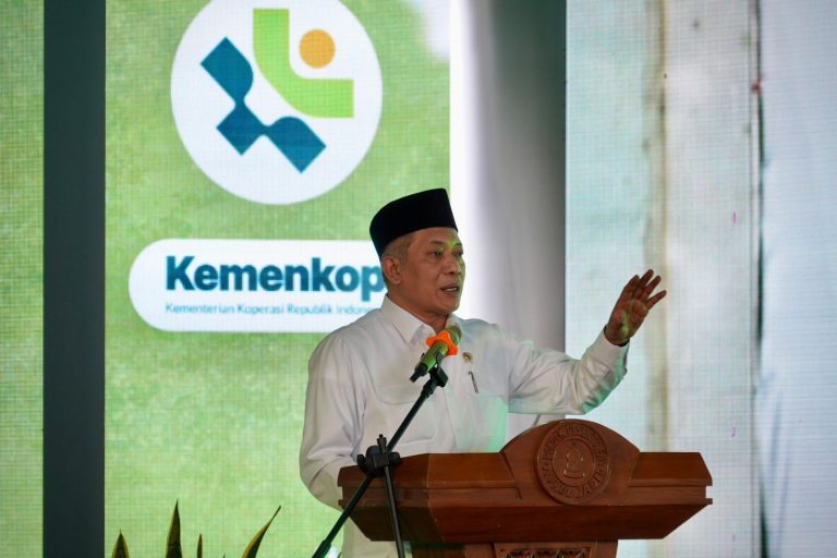 Menkop Resmikan Torasera Nurja Berkah, Perkuat Ekosistem Koperasi Desa di Kabupaten Probolinggo