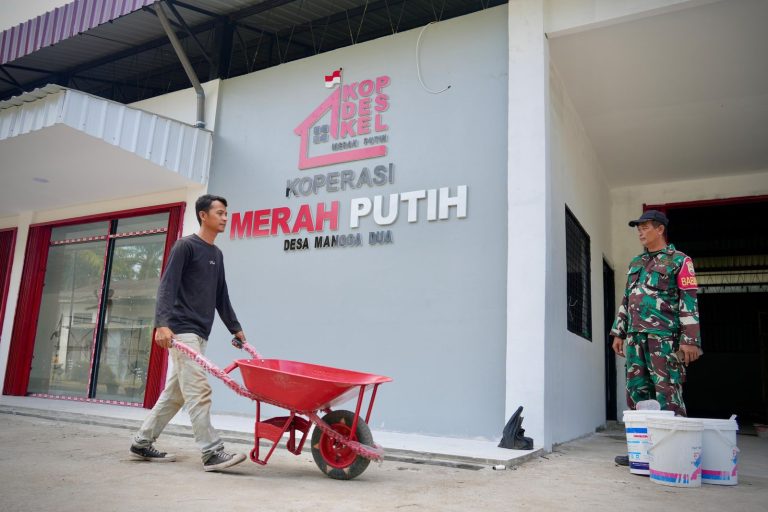 Meneguhkan Ekonomi Rakyat dari Desa