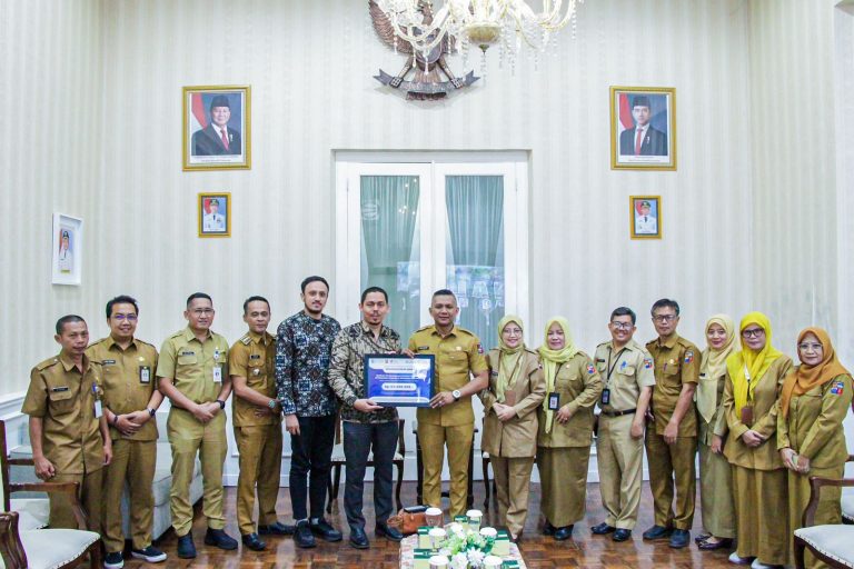 Dua Kelurahan di Bogor Selatan Dapat CSR untuk Tangani ODF