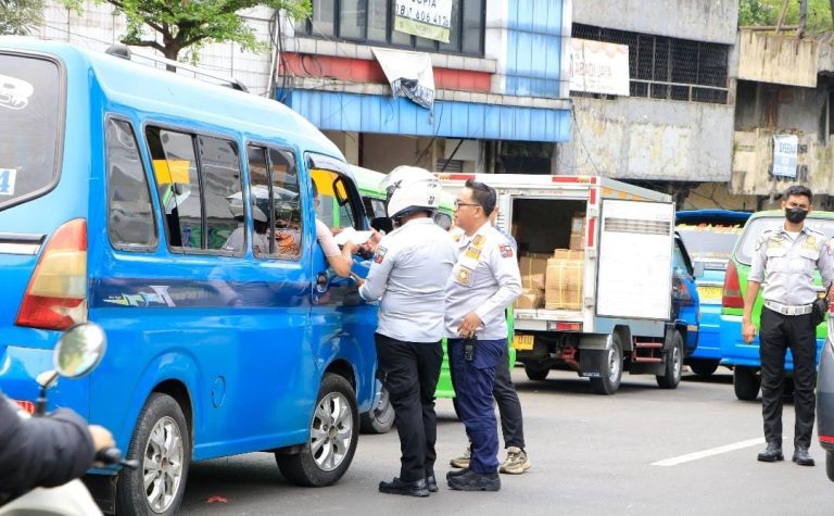 Dishub Kota Bogor Tertibkan Angkot dan AKDP, 54 Sopir Kena Tilang