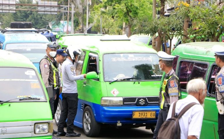 Dishub Kota Bogor Tertibkan Angkutan Umum, 54 Kendaraan Ditilang dan 10 Unit Dikandangkan