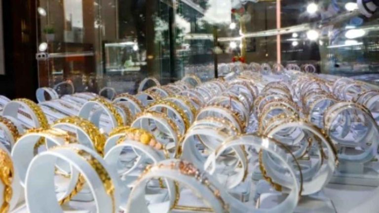 Harga emas 15 Februari 2026 Naik Tajam di Pegadaian, UBS dan Galeri24 Kompak Menguat