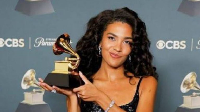 Pemenang Grammy Awards 2026 Resmi Diumumkan, Bad Bunny Raih Album of the Year