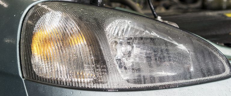 Headlamp Kusam Jangan Diganti Dulu! Begini Cara Murah Bikin Bening Lagi
