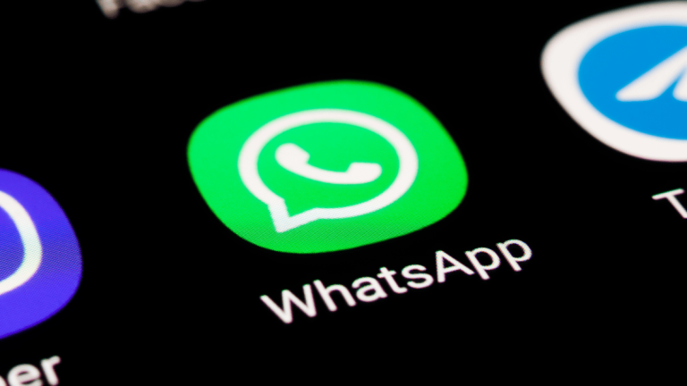 Rusia Blokir WhatsApp, Sarankan Warga Beralih ke Aplikasi MAX