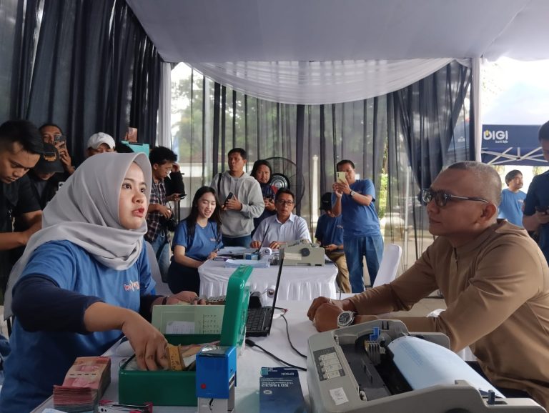 Dua Pekan Sakit, Wakil Walikota Bogor Jaenal Mutaqin Kembali Bertugas