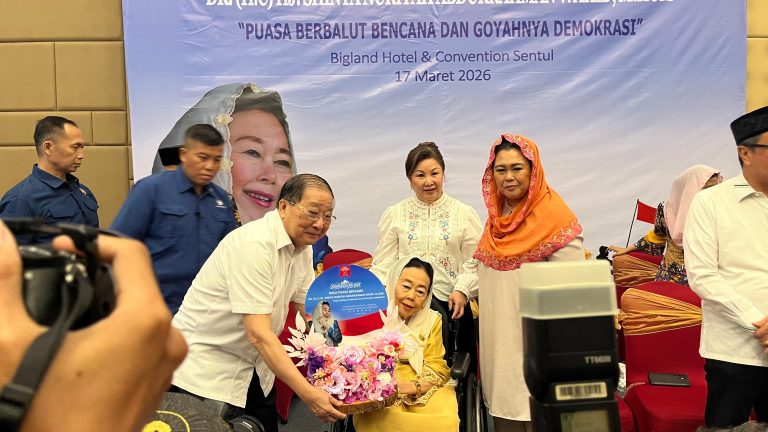 Tutup Sahur Keliling 2026, Perhimpunan INTI dan Shinta Nuriyah Wahid Adakan Buka Puasa Bersama Ratusan Masyarakat Pra-Sejahtera di Bogor