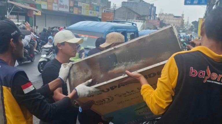 Ratusan Reklame Tak Berizin Dibersihkan, KPP Bogor Raya: Langkah Tegas Demi Dongkrak PAD