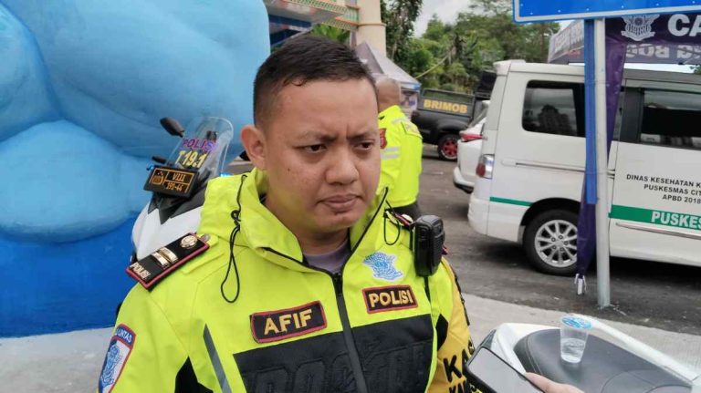 Volume Kendaraan Menurun, One Way di Jalur Puncak Masih Diberlakukan