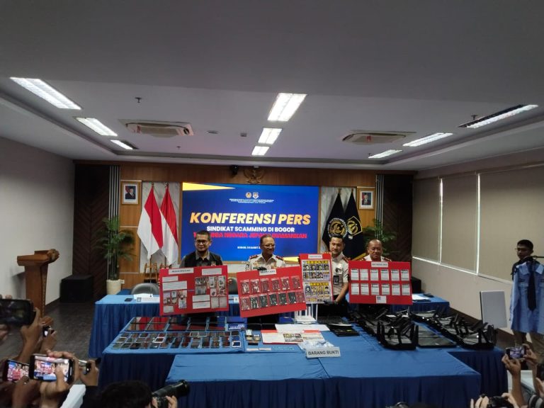 Imigrasi Bogor Amankan 13 WNA Jepang Diduga Pelaku Skema Penipuan Online di Sentul City
