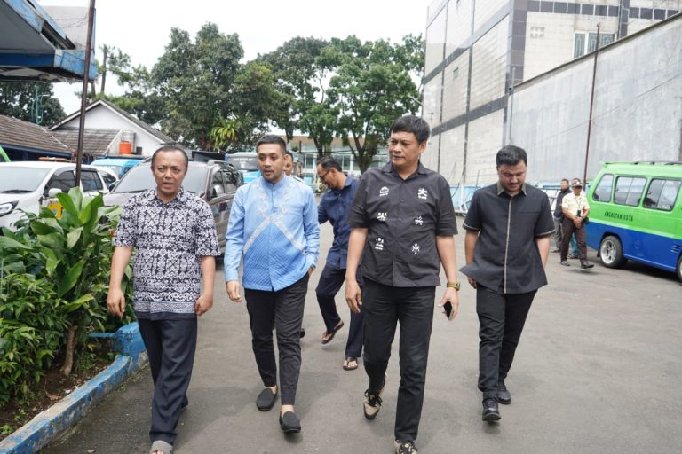 Komisi II DPRD Kota Bogor Sidak Kantor Dishub, Pantau Uji KIR Gratis dan Potensi Parkir