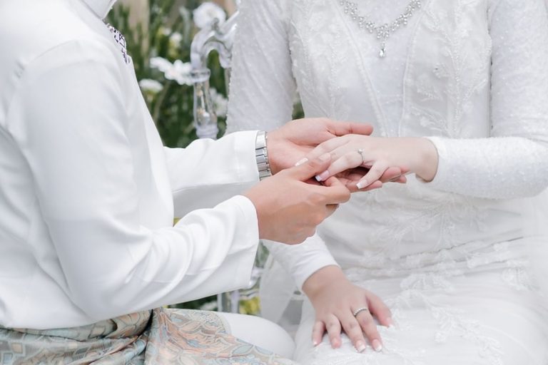 Pasangan di Turki Rayakan Pernikahan dengan Mengundang 100 Anak Yatim