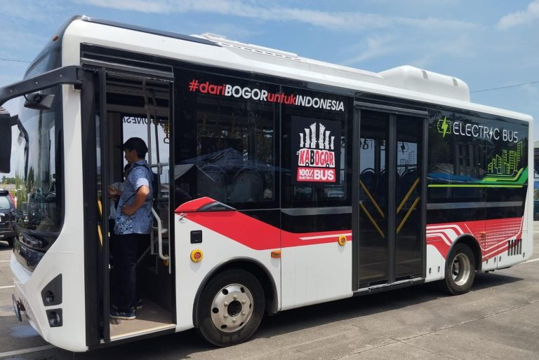 Bus Listrik Rute Bojong Gede-Sentul Mulai Ngaspal,  Beroperasi dari Pukul  05:00-16:00