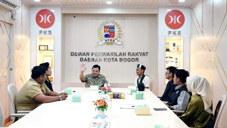 Ketua DPRD Adityawarman Terima Audiensi HMI Kota Bogor