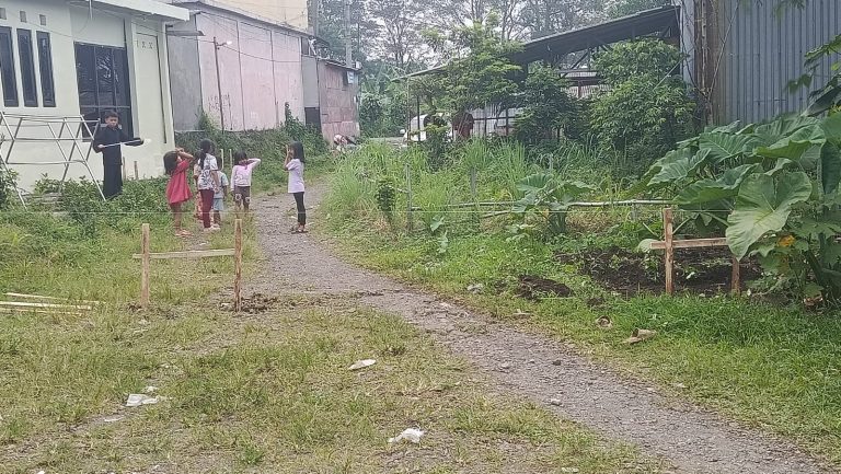 Rencana Pendirian Koperasi Tutup Akses Jalan Mobil, Warga Keberatan