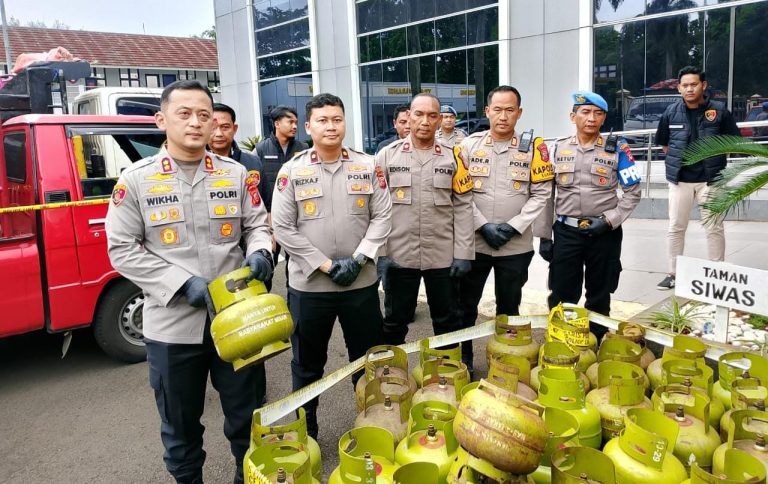 Polres Bogor Bongkar Praktik Pengoplosan Gas Elpiji di Sukaraja dan Cileungsi, Pasutri Raup Keuntungan Miliaran Rupiah