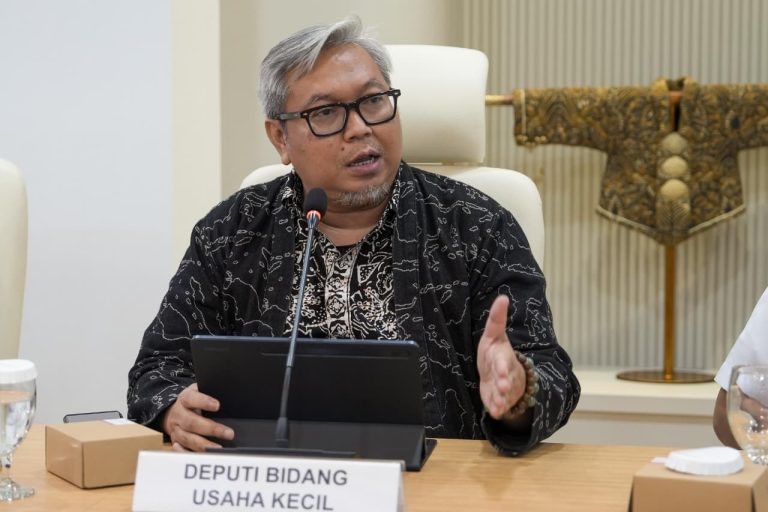 Kementerian UMKM Perkuat Promosi Produk Lokal dalam ASEAN Plus Cadet Sail 2026 di Belawan