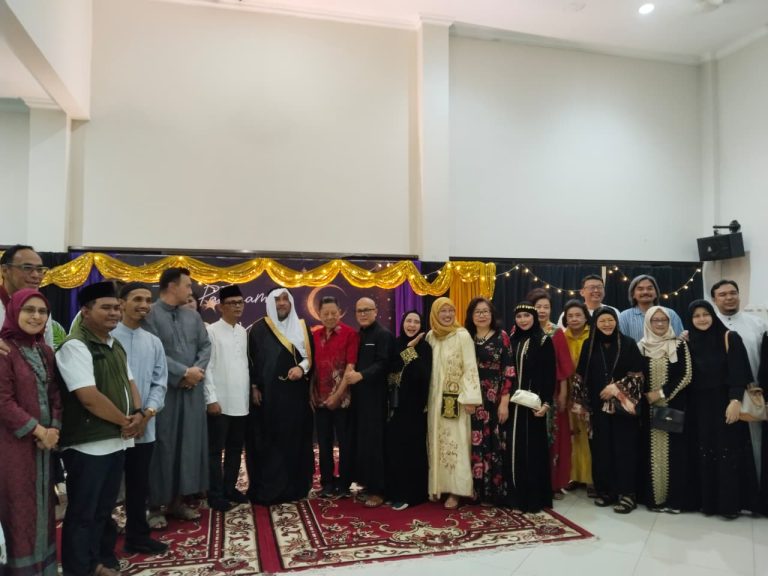 Tradisi Halal Bihalal di Bogor Nirwana Residence Dikemas Kreatif, Usung Tema Panorama Arabian Night yang Memukau