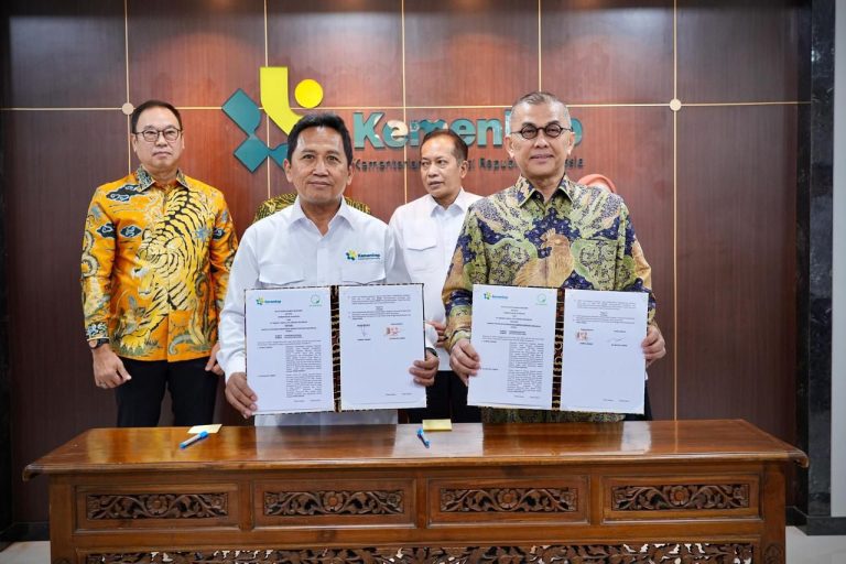 Kemenkop dan Green X Tanda Tangani MoU Terkait Pemenuhan Listrik Tenaga Surya Bagi KDKMP Di Wilayah 3T