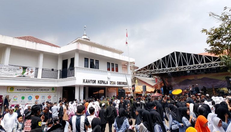 Pemkab Bogor Kembali Gelar Kirab Mahkota Binokasih hingga Pentas Seni Budaya, Dapat Antusias Ribuan Warga Cisarua