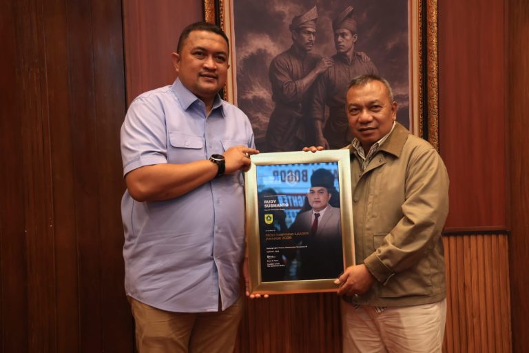 Visioner dan Inovatif, Bupati Bogor Raih Most Inspiring Leader Awards 2026