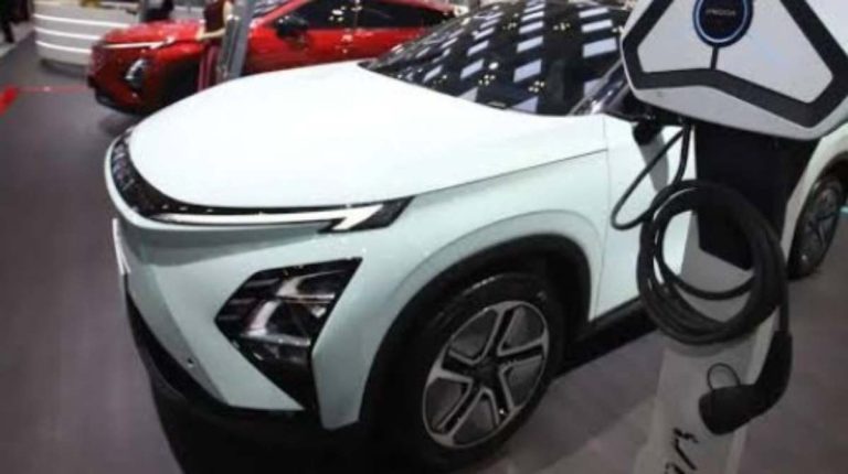 Pajak Mobil Listrik Mulai Berlaku, DKI dan Jabar Siapkan Skema Baru