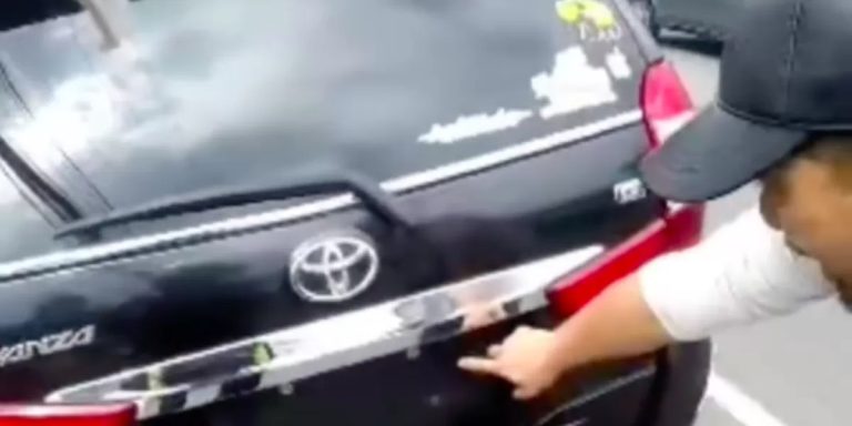 Viral! Polisi Hentikan Mobil Tanpa Plat Belakang di Puncak, Pengemudi Beri Alasan Ini