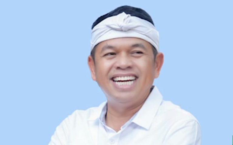 Dedi Mulyadi Tertibkan PKL Cicadas Bandung, Pedagang Ditawari Kerja Jadi Penyapu Kota