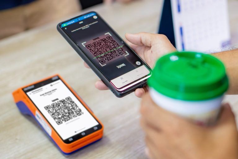 BRI Hadirkan QRIS Alipay Dinamis Buka Gerbang Transaksi Global bagi Merchant Indonesia